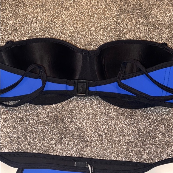 Triangl Swimwear top and bottom - Picture 6 of 6